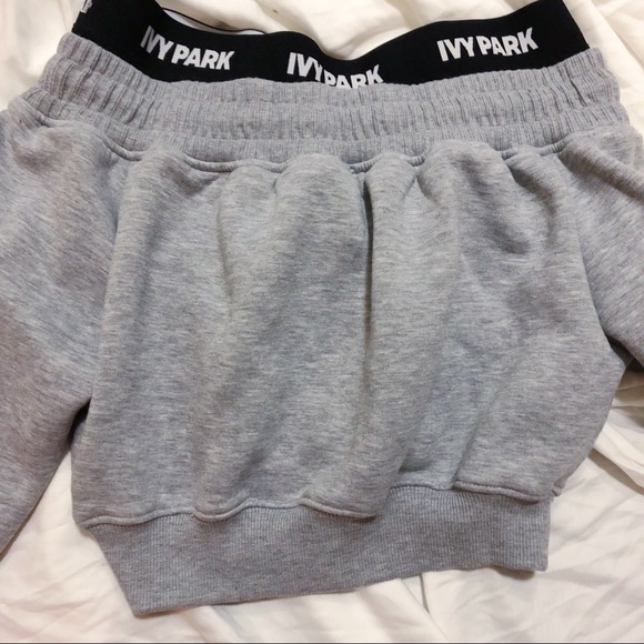 🚫SOLD🚫Ivy Park off the shoulder top - Picture 3 of 4